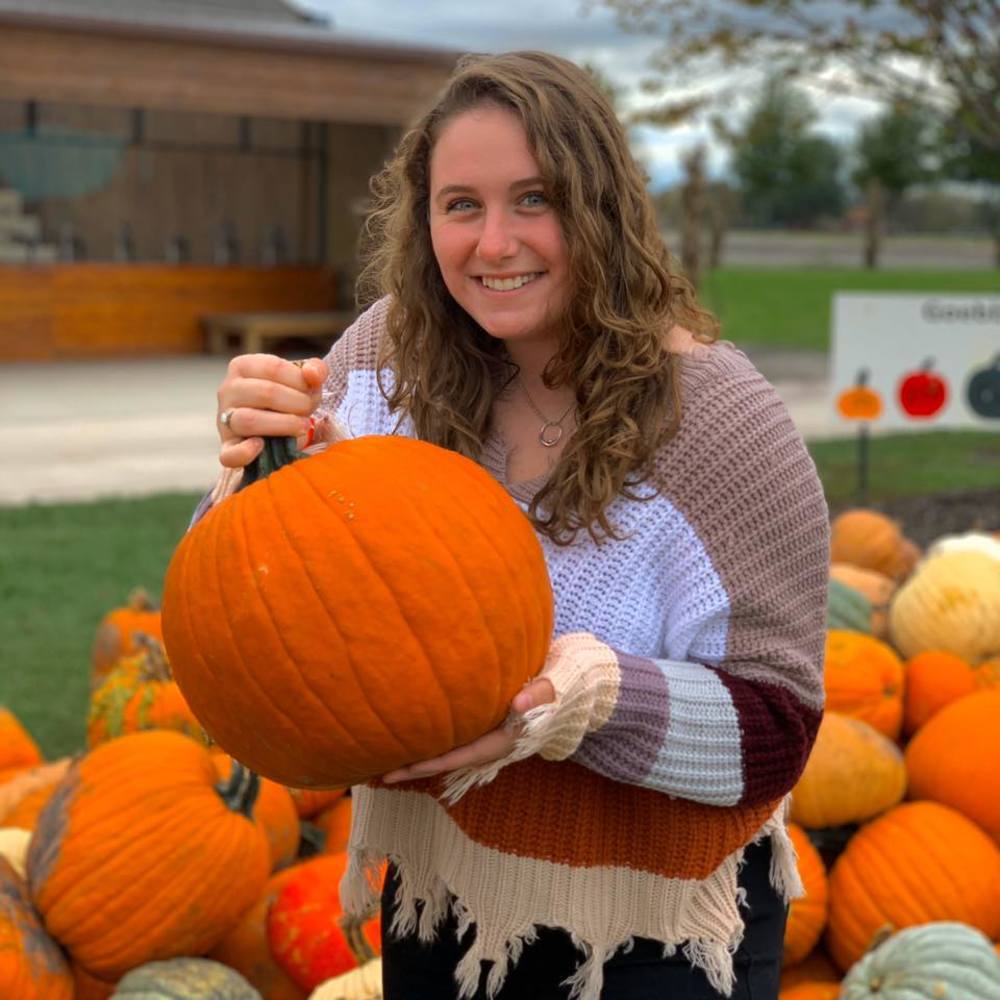 Meet your Posher, Becky